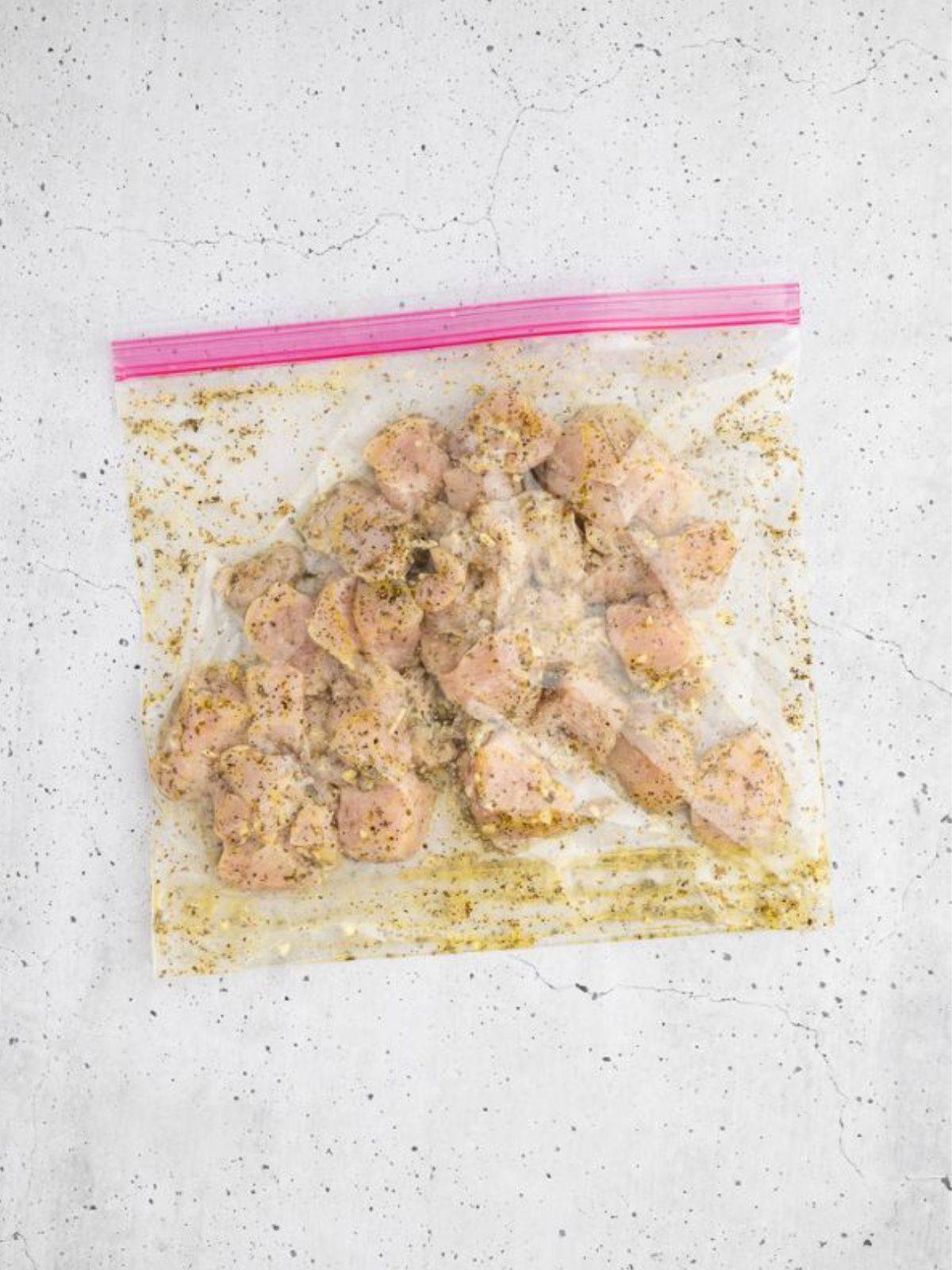 Marinating garlic chicken.
